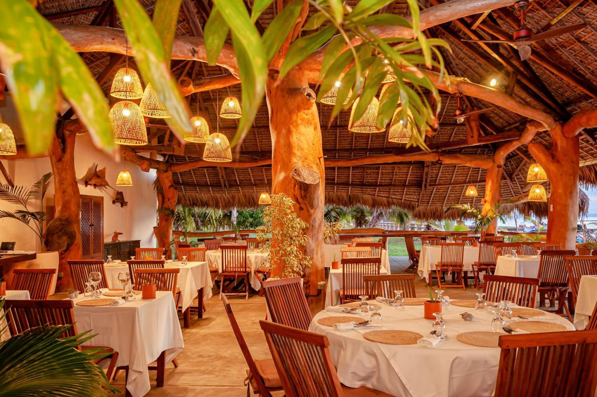 Nosy Be Hotel & Spa Ambondrona  Exterior foto