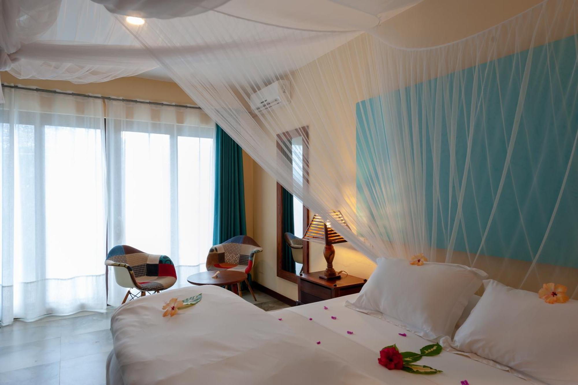 Nosy Be Hotel & Spa Ambondrona  Exterior foto