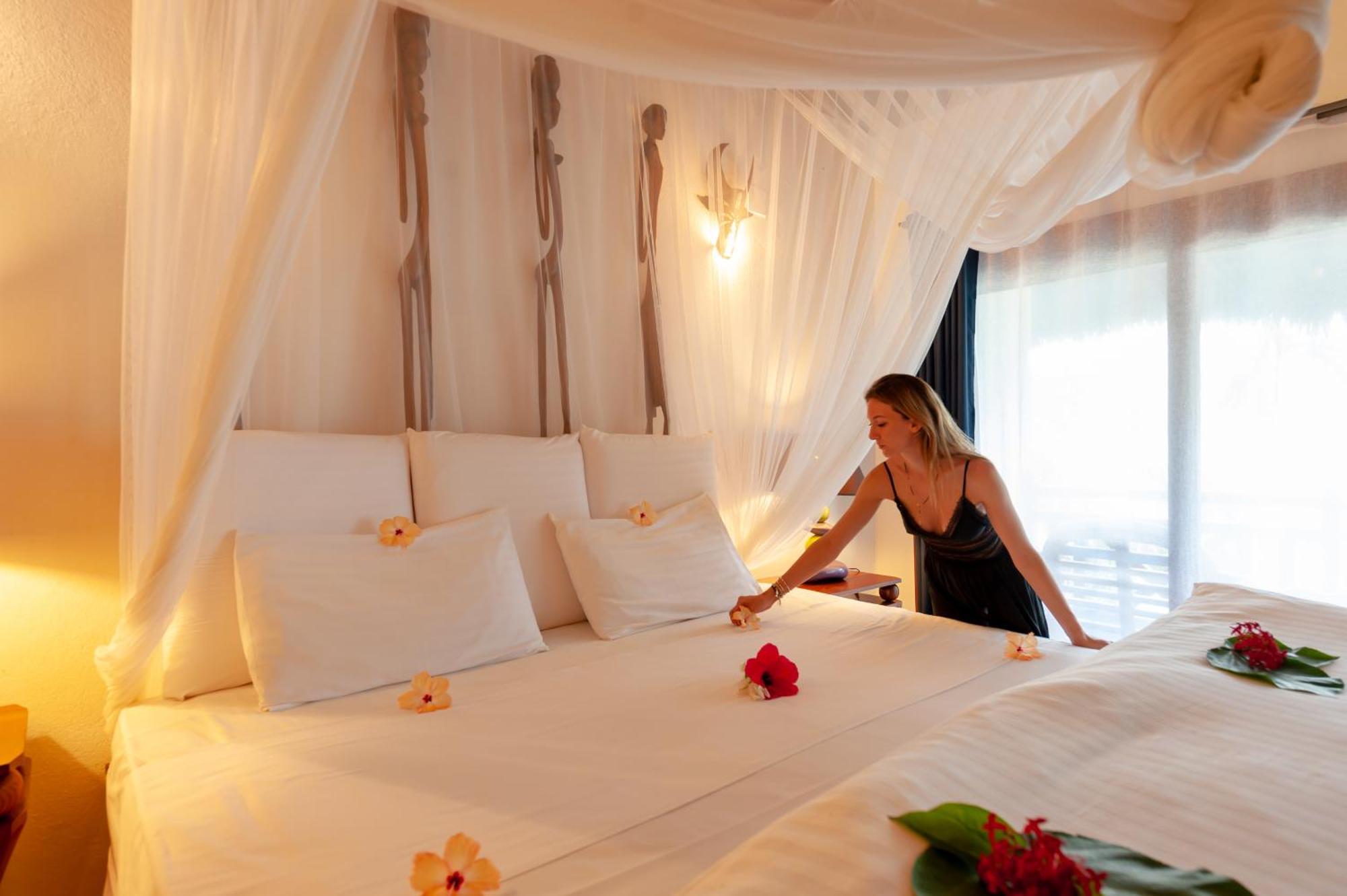 Nosy Be Hotel & Spa Ambondrona  Exterior foto