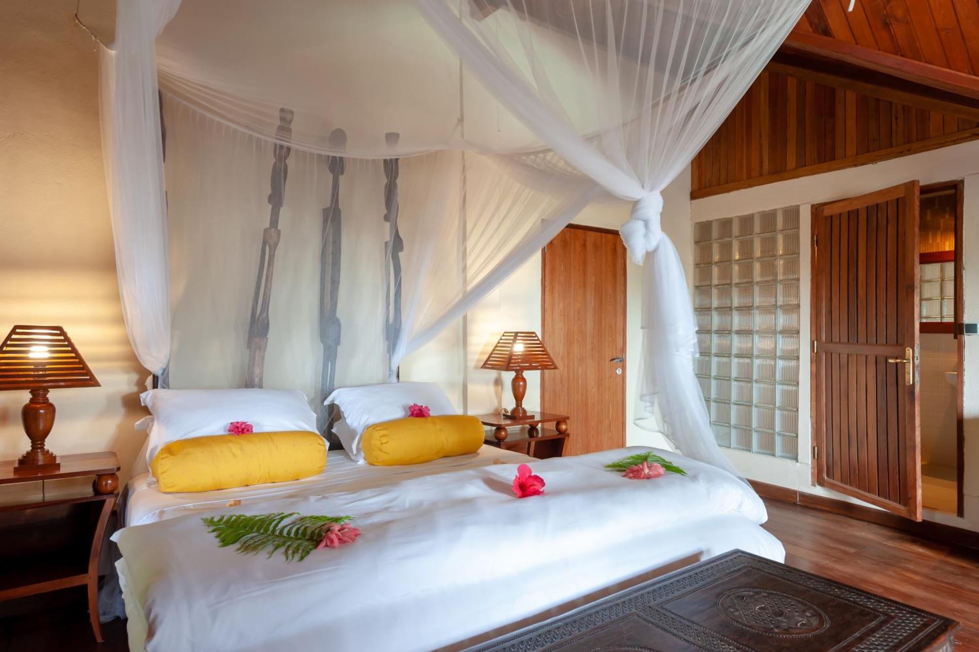 Nosy Be Hotel & Spa Ambondrona  Exterior foto