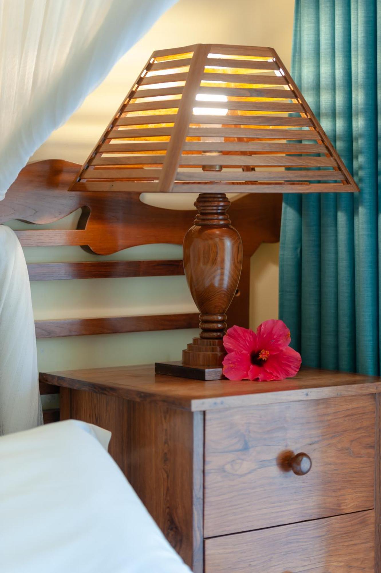 Nosy Be Hotel & Spa Ambondrona  Exterior foto