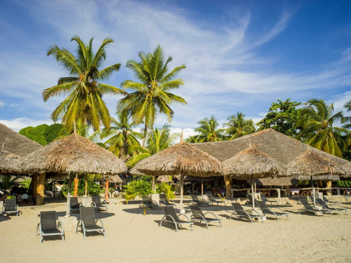Nosy Be Hotel & Spa Ambondrona  Exterior foto